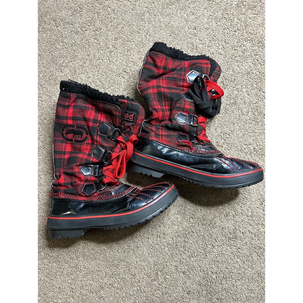 Women's Red Rhino Marc Ecko Red Black Size 7 Boots Faux Fur Plaid Aspen Desiree